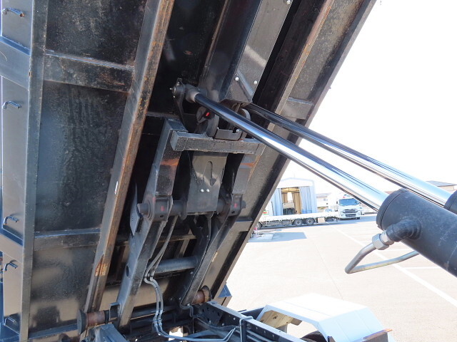 日野レンジャーコンテナ専用車中型（4t）[写真38]