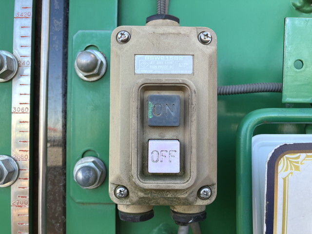 いすゞエルフバキュームカー小型（2t・3t）[写真16]