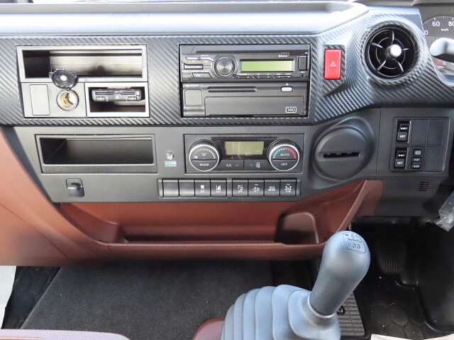 日野レンジャークレーン4段増トン（6t・8t）[写真22]