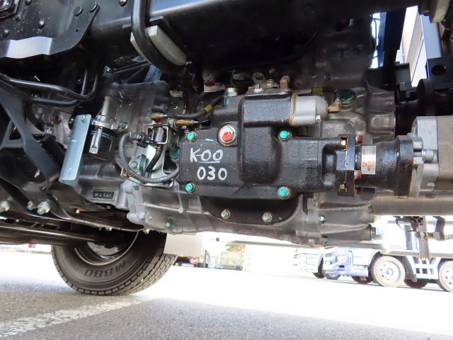 日野レンジャークレーン4段増トン（6t・8t）[写真08]