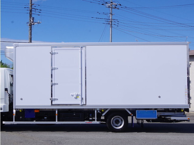 三菱ふそうファイター冷凍車（冷蔵車）中型（4t）[写真22]