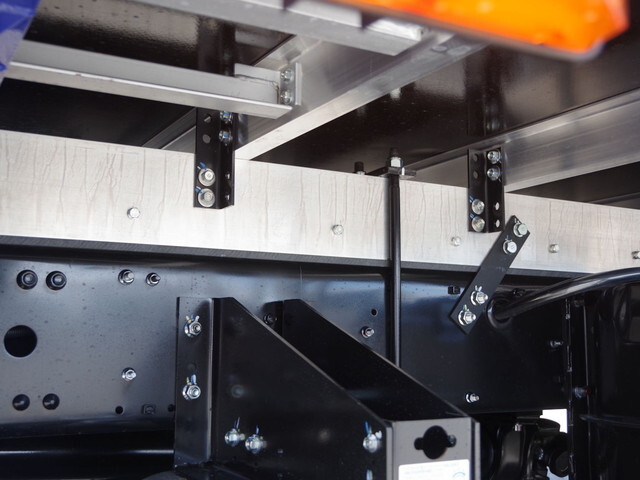 三菱ふそうファイター冷凍車（冷蔵車）中型（4t）[写真06]