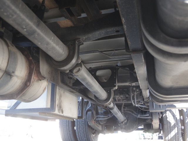 三菱ふそうファイタークレーン4段増トン（6t・8t）[写真08]