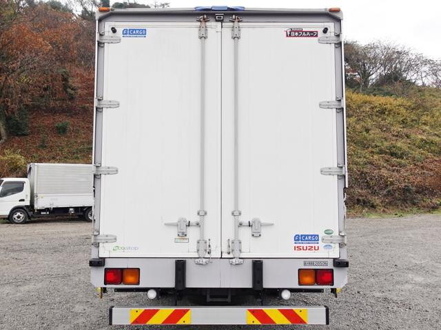 いすゞフォワードアルミウイング中型（4t）[写真02]