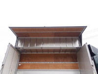 いすゞフォワードアルミウイング中型（4t）[写真09]