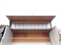 いすゞフォワードアルミウイング中型（4t）[写真10]