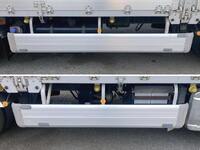 UDトラックスクオンアルミウイング大型（10t）[写真19]