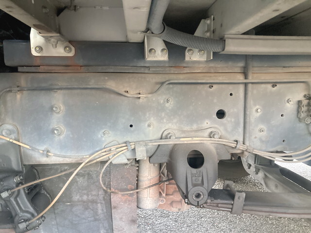 UDトラックスクオンアルミウイング大型（10t）[写真23]