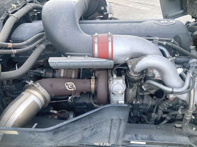 UDトラックスクオンアルミウイング大型（10t）[写真26]