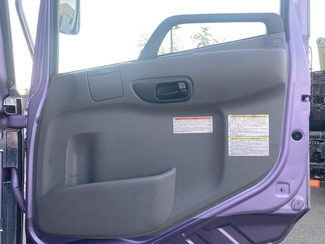 UDトラックスクオンアルミウイング大型（10t）[写真29]