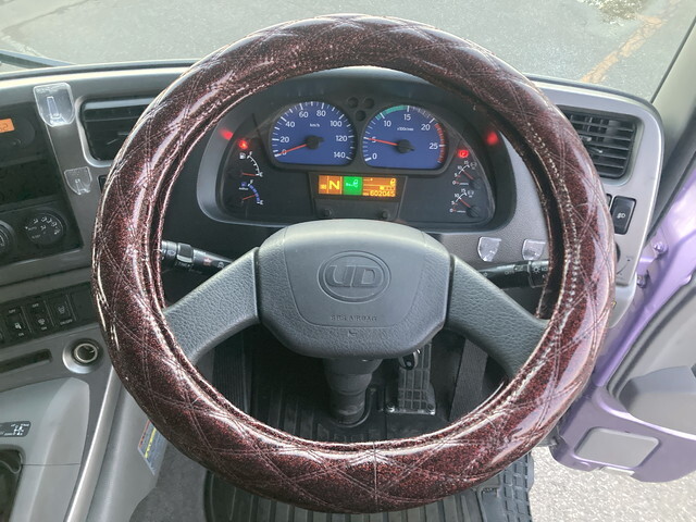 UDトラックスクオンアルミウイング大型（10t）[写真37]