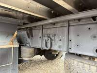 いすゞギガアルミウイング大型（10t）[写真17]