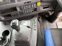 いすゞギガアルミウイング大型（10t）[写真23]