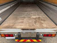 いすゞギガアルミウイング大型（10t）[写真09]