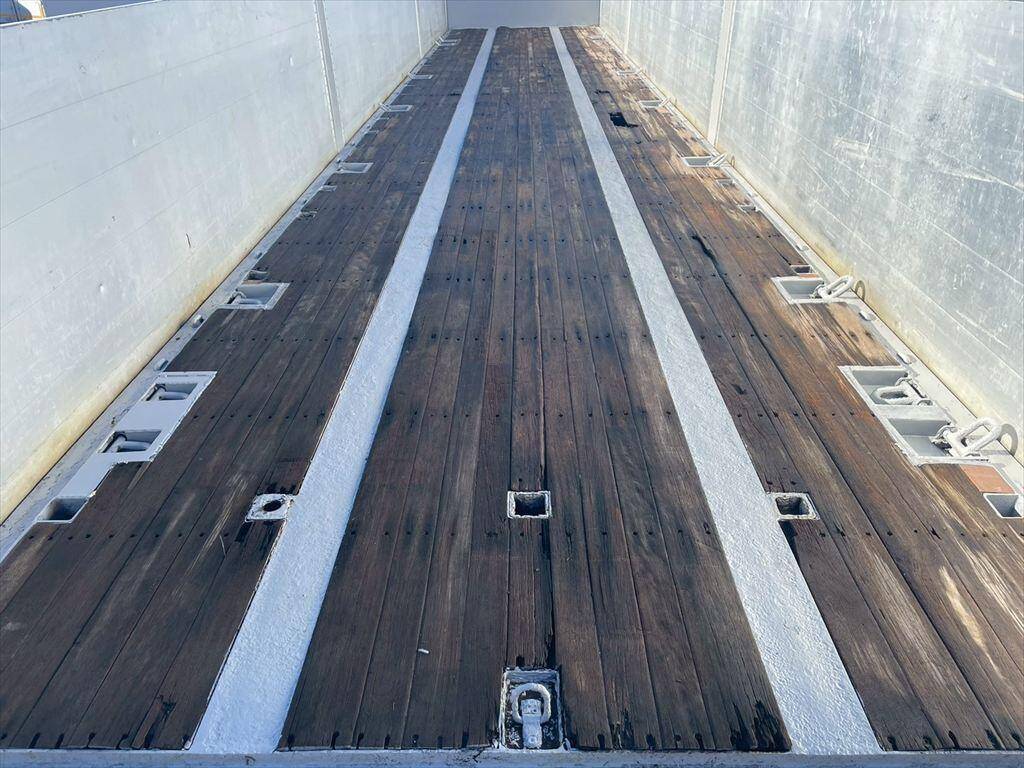 その他のメーカーその他の車種煽付平床式トレーラー大型（10t）[写真08]