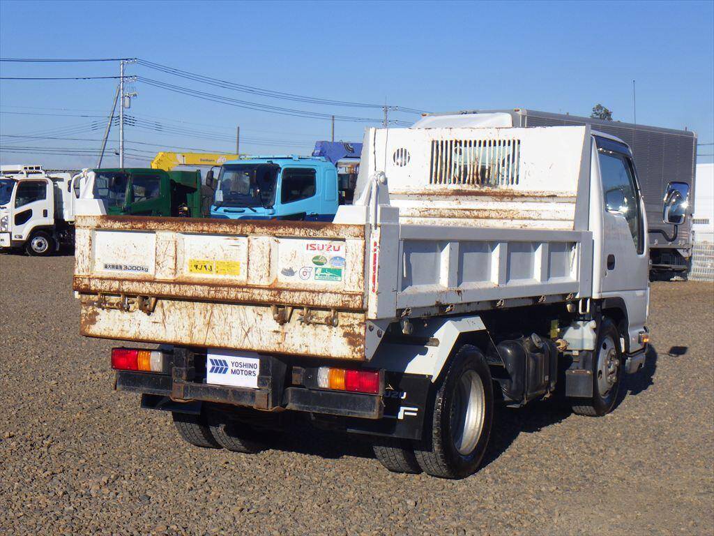 いすゞエルフローダーダンプ小型（2t・3t）[写真04]