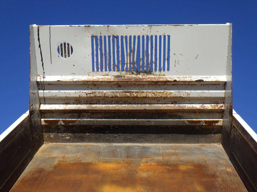 いすゞエルフローダーダンプ小型（2t・3t）[写真06]