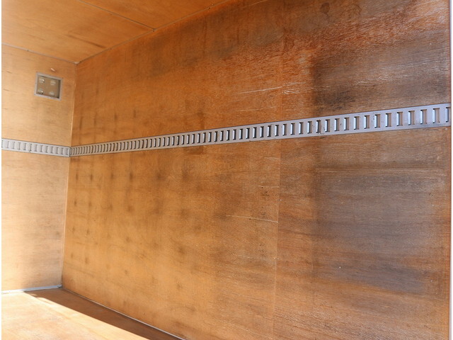 トヨタトヨエースパネルバン小型（2t・3t）[写真15]