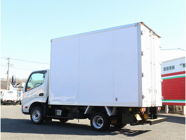 トヨタトヨエースパネルバン小型（2t・3t）[写真02]