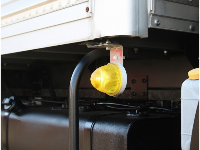 日産アトラスアルミバン小型（2t・3t）[写真25]