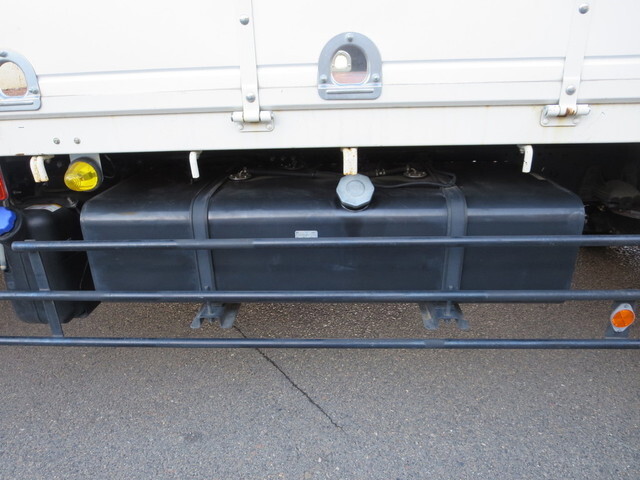 いすゞフォワードクレーン5段増トン（6t・8t）[写真27]