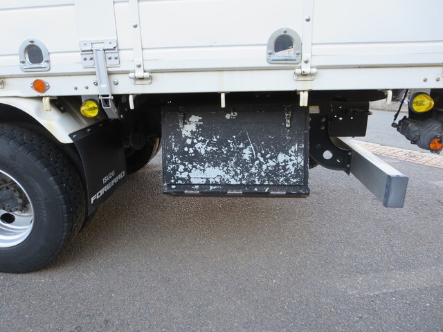 いすゞフォワードクレーン5段増トン（6t・8t）[写真29]