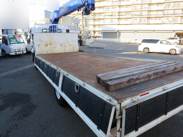 いすゞフォワードクレーン5段増トン（6t・8t）[写真37]