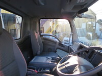 いすゞフォワードクレーン5段増トン（6t・8t）[写真08]