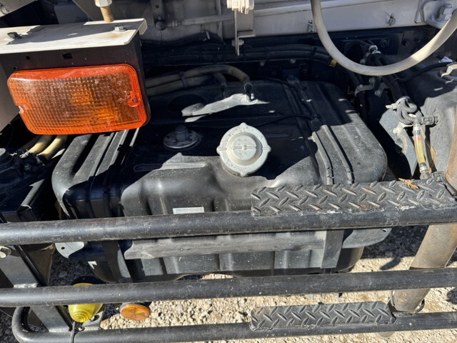 三菱ふそうファイターミキサー車（コンクリートミキサー）増トン（6t・8t）[写真18]