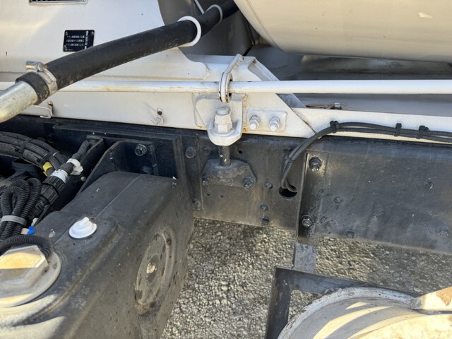 三菱ふそうファイターミキサー車（コンクリートミキサー）増トン（6t・8t）[写真20]