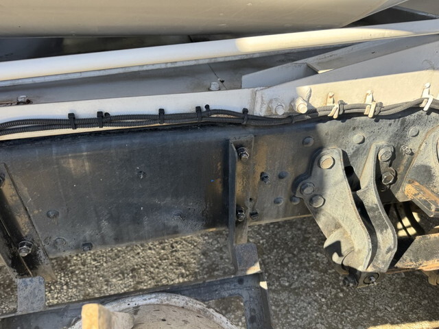 三菱ふそうファイターミキサー車（コンクリートミキサー）増トン（6t・8t）[写真21]