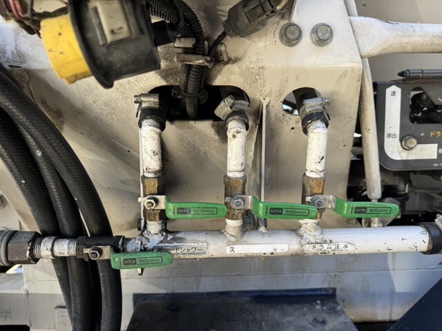 三菱ふそうファイターミキサー車（コンクリートミキサー）増トン（6t・8t）[写真29]