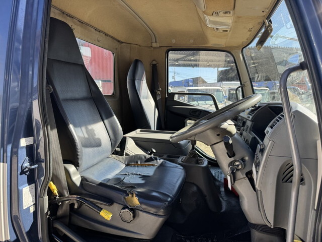 三菱ふそうファイターミキサー車（コンクリートミキサー）増トン（6t・8t）[写真05]