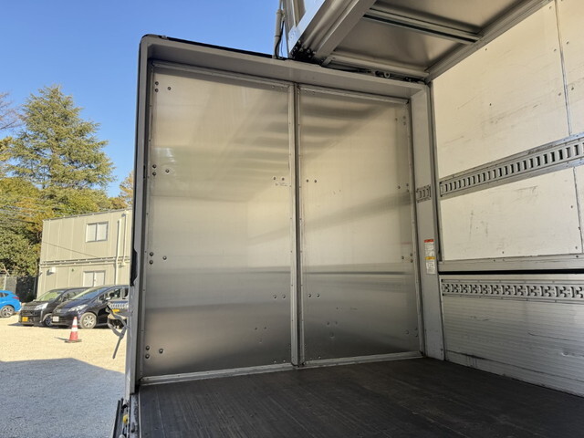 日野レンジャーアルミウイング中型（4t）[写真20]