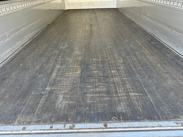 日野レンジャーアルミウイング中型（4t）[写真24]