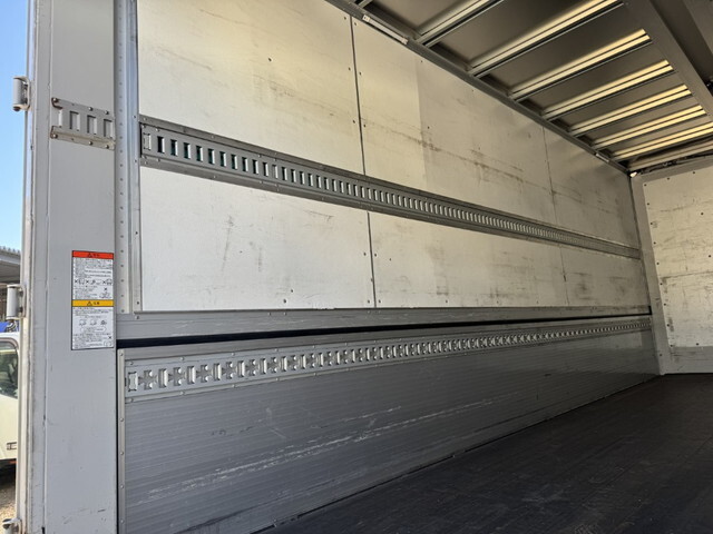 日野レンジャーアルミウイング中型（4t）[写真25]