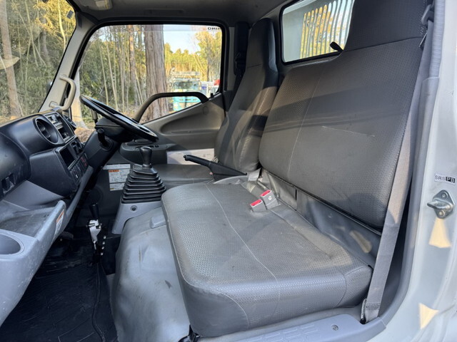 日野デュトロ三転ダンプ小型（2t・3t）[写真19]