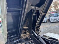 日野デュトロ三転ダンプ小型（2t・3t）[写真23]