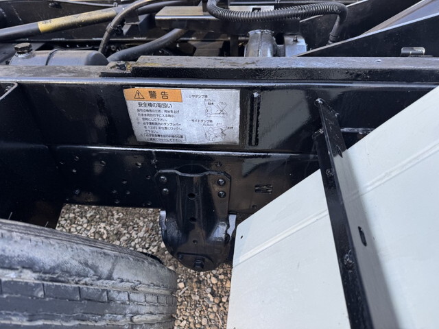日野デュトロ三転ダンプ小型（2t・3t）[写真30]