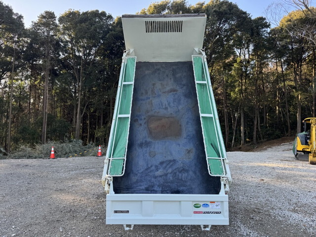 日野デュトロ三転ダンプ小型（2t・3t）[写真08]