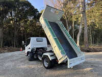 日野デュトロ三転ダンプ小型（2t・3t）[写真10]