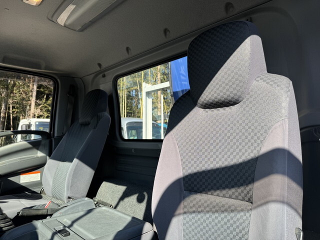 いすゞフォワードクレーン4段中型（4t）[写真12]