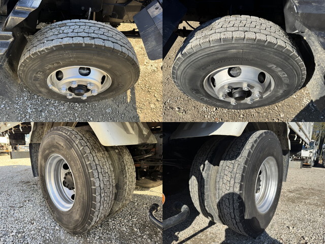 いすゞフォワードクレーン4段中型（4t）[写真40]