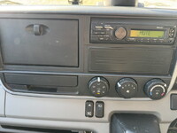 三菱ふそうキャンター平ボディ小型（2t・3t）[写真11]