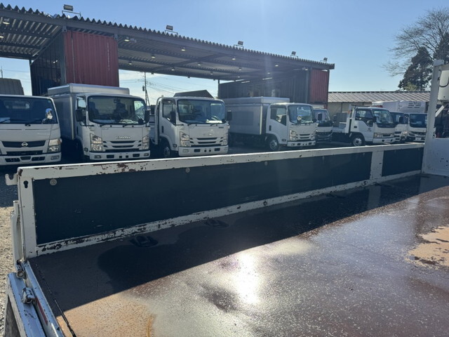 三菱ふそうキャンタークレーン4段小型（2t・3t）[写真17]