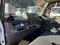 三菱ふそうキャンター冷凍車（冷蔵車）小型（2t・3t）[写真18]