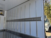 三菱ふそうキャンター冷凍車（冷蔵車）小型（2t・3t）[写真29]