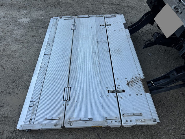 日野デュトロ冷凍車（冷蔵車）小型（2t・3t）[写真22]