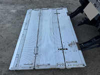 日野デュトロ冷凍車（冷蔵車）小型（2t・3t）[写真23]