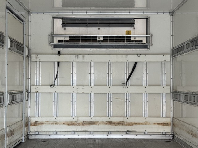 日野デュトロ冷凍車（冷蔵車）小型（2t・3t）[写真26]